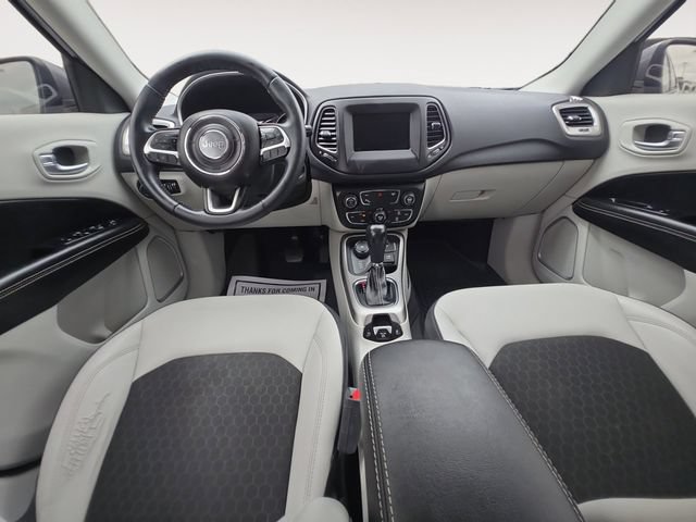 Used 2017 Jeep Compass Latitude w/ Popular Equipment Group AWD/4WD image 10