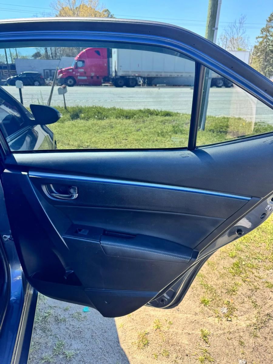 Used 2014 Toyota Corolla S image 13