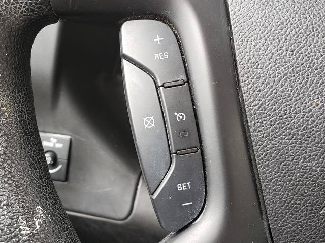 Used 2015 Chevrolet Express 2500 RWD image 17