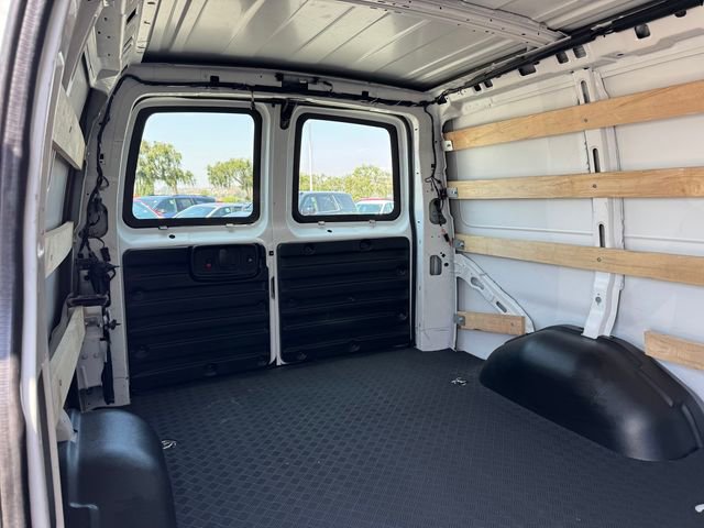 Used 2024 Chevrolet Express 2500 w/ Driver Convenience Package RWD image 11
