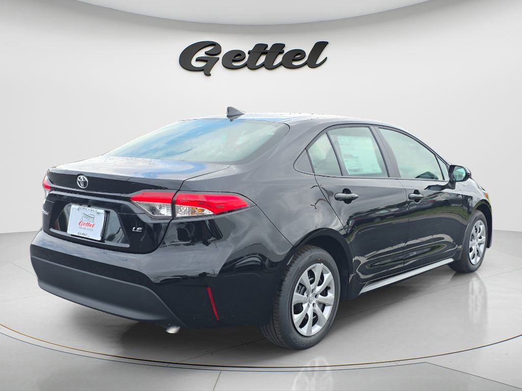 New 2026 Toyota Corolla LE FWD image 4