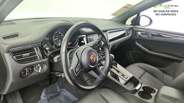 Used 2024 Porsche Macan image 18