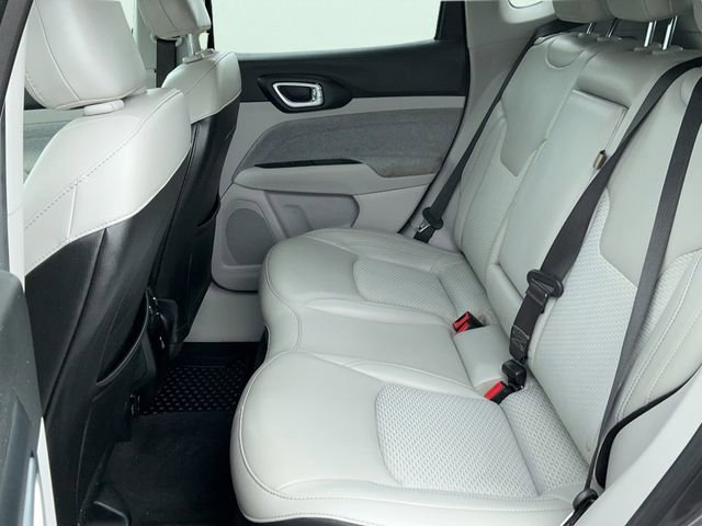 Used 2022 Jeep Compass Latitude w/ Convenience Group image 17