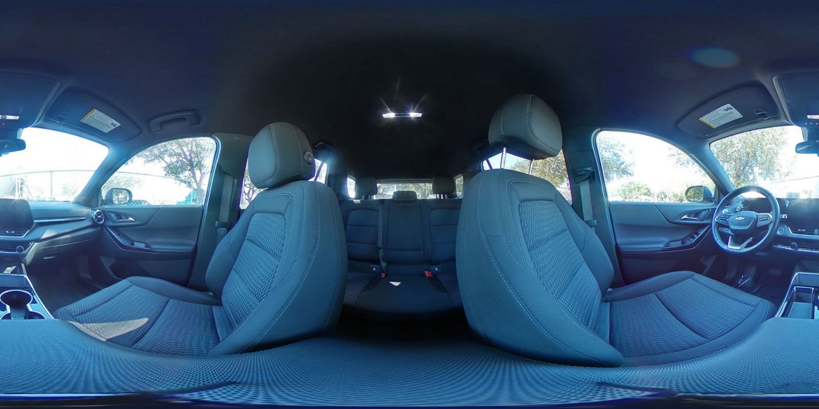 Used 2025 Chevrolet Equinox LT image 36