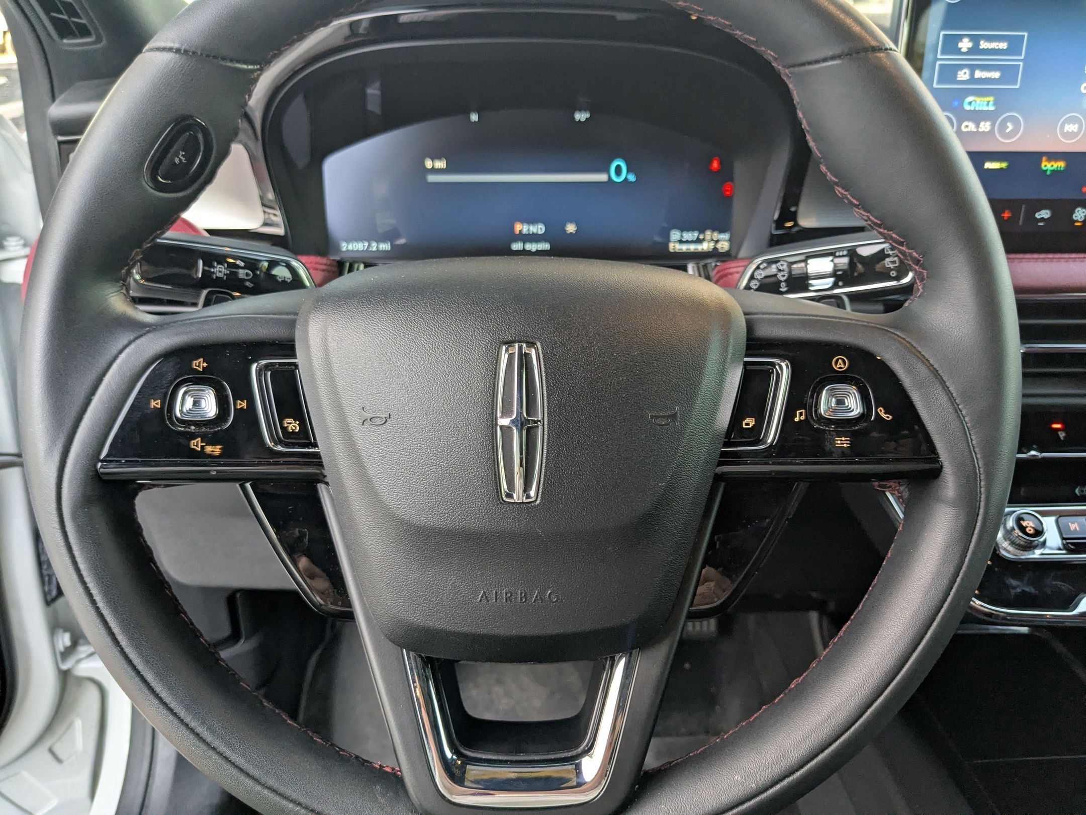 Used 2024 Lincoln Corsair Grand Touring image 13