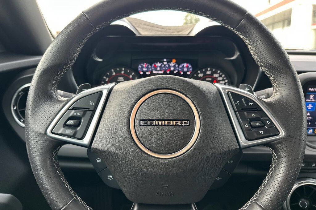 Used 2022 Chevrolet Camaro SS w/ Design Package 3 image 22