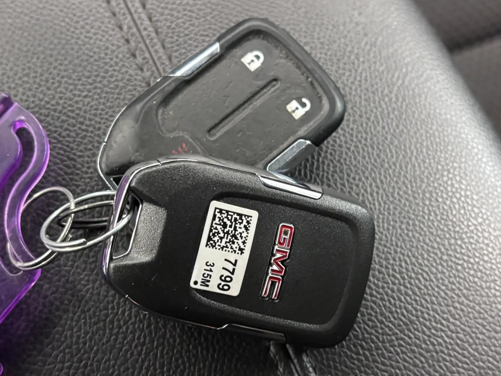 Used 2024 GMC Terrain SLE w/ Elevation Edition FWD image 47
