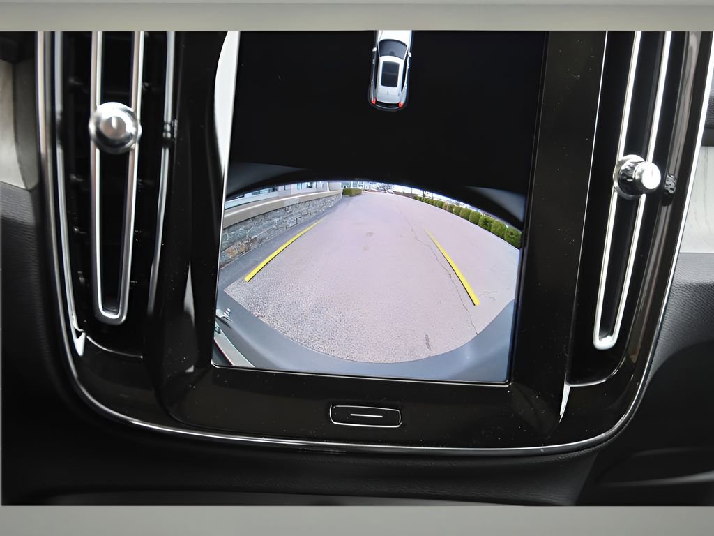 New 2026 Volvo XC40 B5 Core w/ Protection Package Premier AWD/4WD image 20