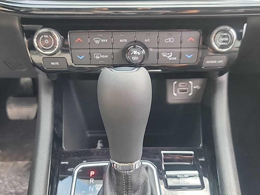 New 2026 Jeep Compass Limited image 13