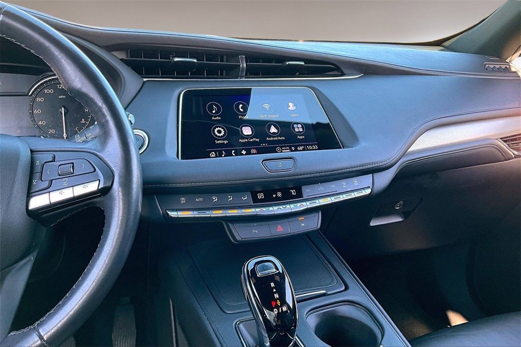 Used 2023 Cadillac XT4 Premium Luxury image 6