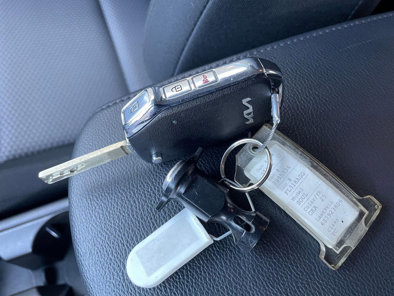 Used 2025 Kia Soul LX w/ LX Technology Package image 22