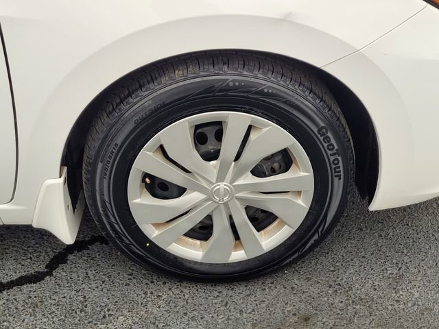 Certified 2024 Nissan Versa S w/ Trunk Package image 16