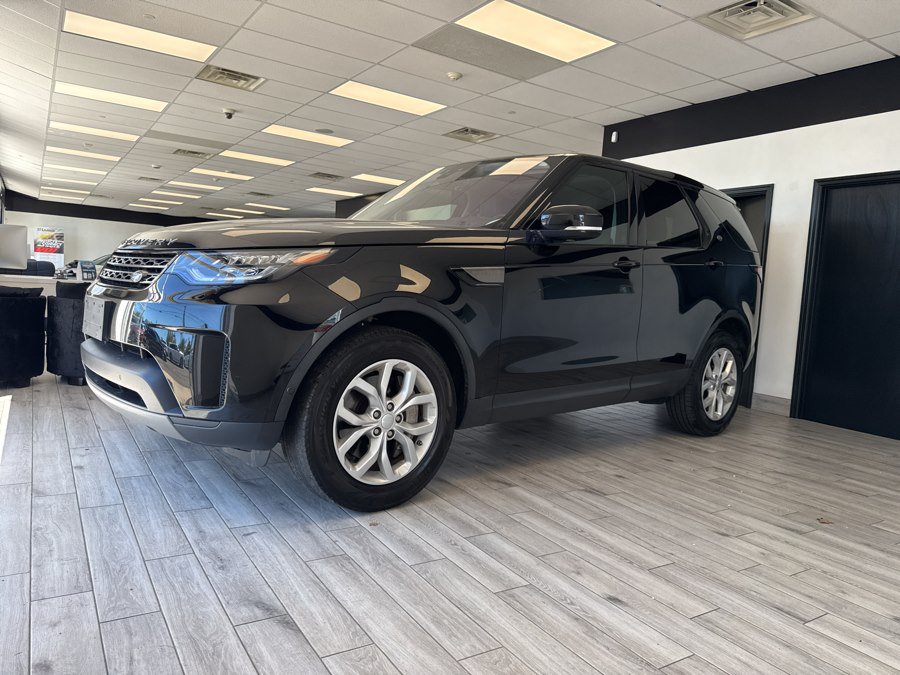 Used 2019 Land Rover Discovery SE AWD/4WD image 1