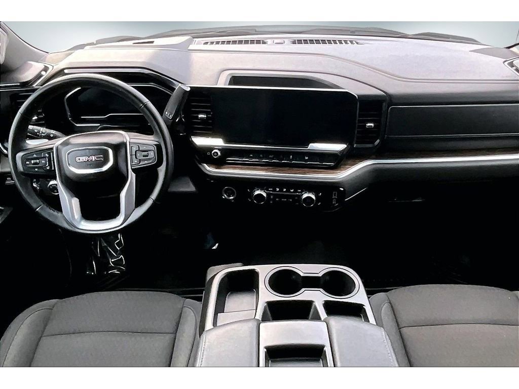 Used 2024 GMC Sierra 1500 SLE image 8