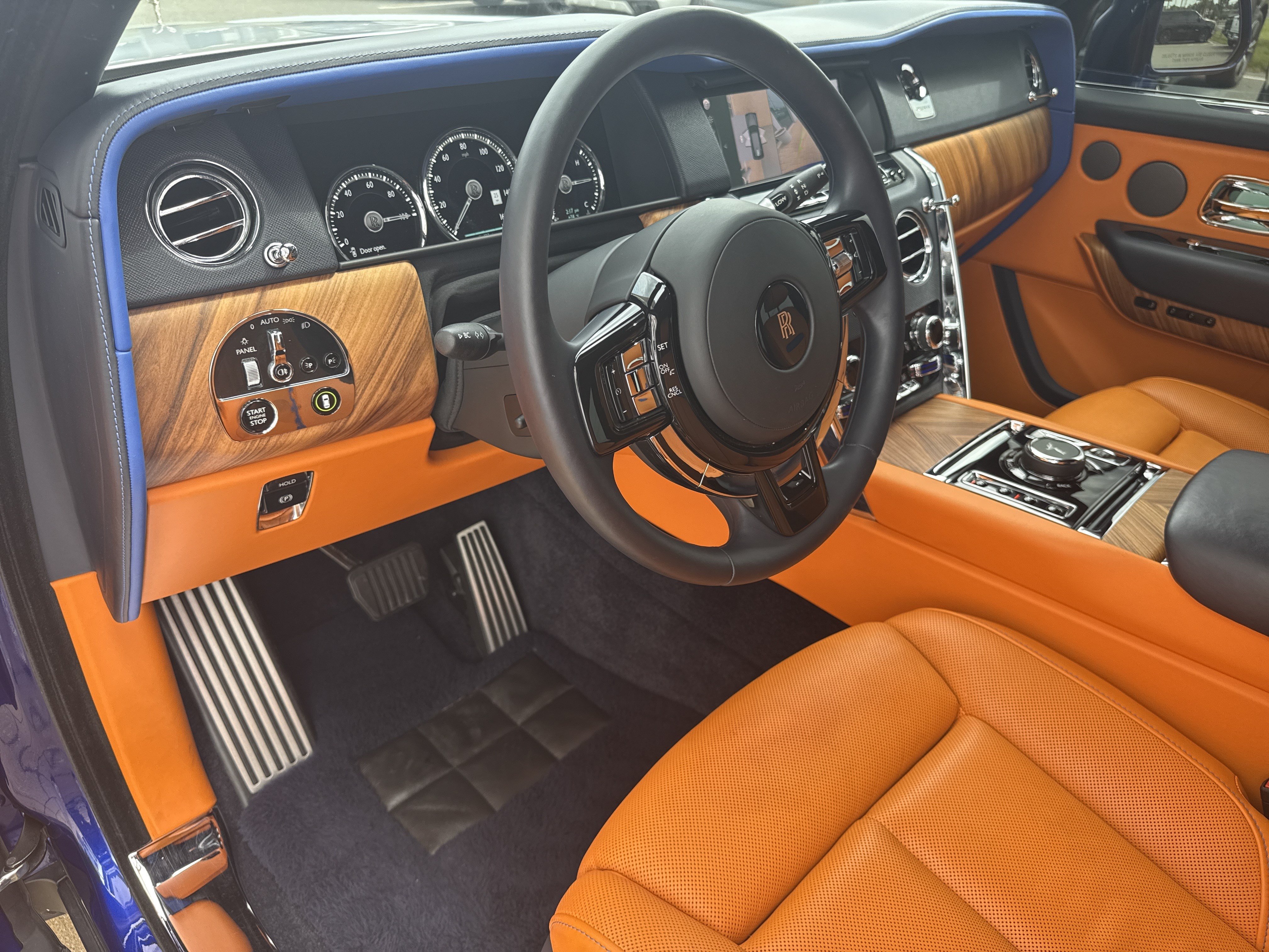 Certified 2021 Rolls-Royce Cullinan AWD/4WD image 14