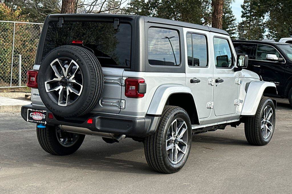 New 2024 Jeep Wrangler Unlimited w/ Convenience Group AWD/4WD image 4