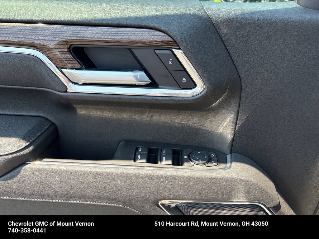 New 2026 Chevrolet Silverado 1500 LT w/ LPO, Dark Essentials Package AWD/4WD image 15