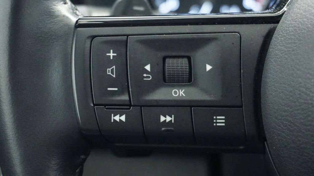 Used 2023 Nissan Pathfinder SL image 52