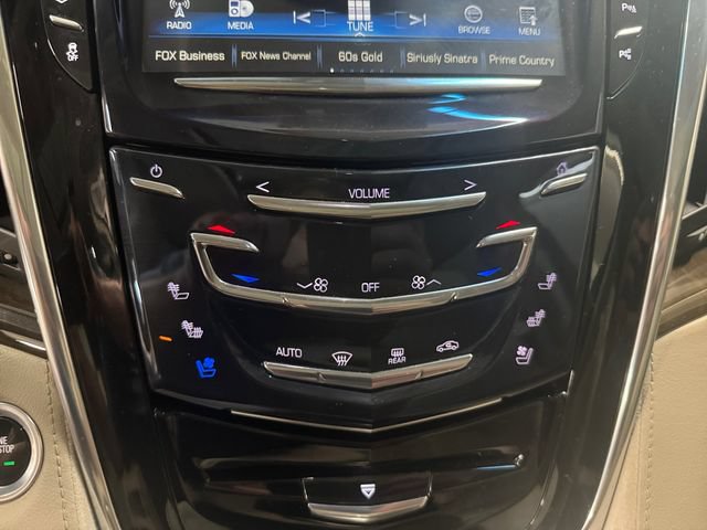 Used 2018 Cadillac Escalade Luxury AWD/4WD image 3