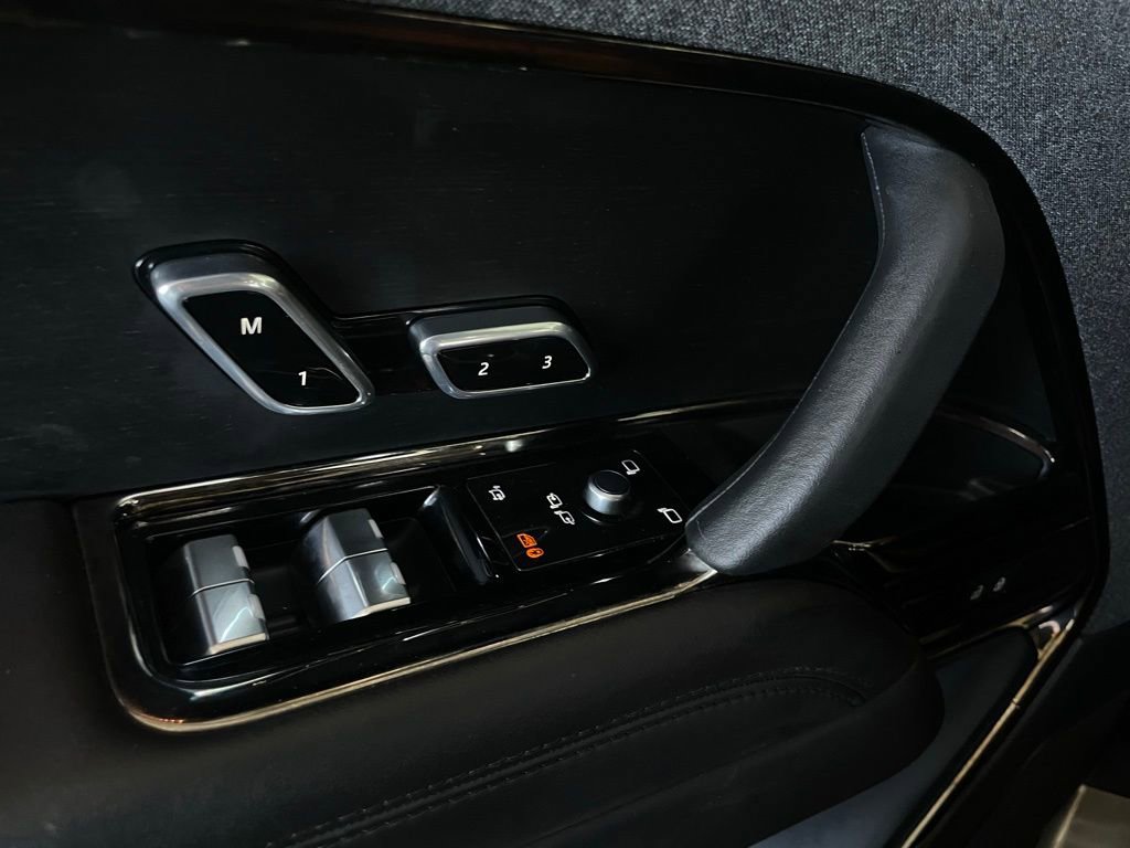 Used 2024 Land Rover Range Rover Sport SE image 27