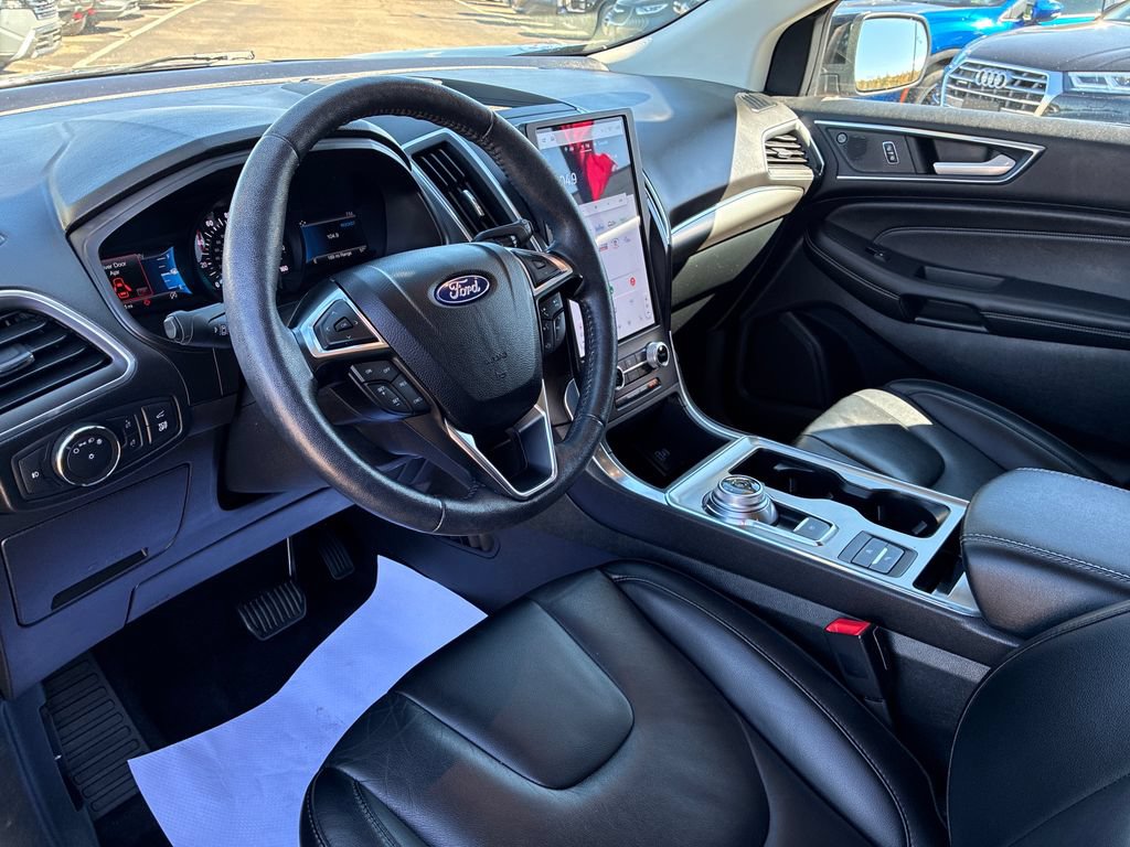 Used 2022 Ford Edge Titanium AWD/4WD image 15