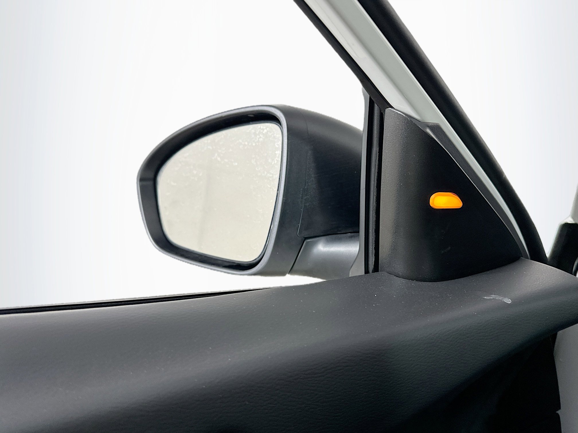 Used 2025 Nissan Altima 2.5 SV image 16