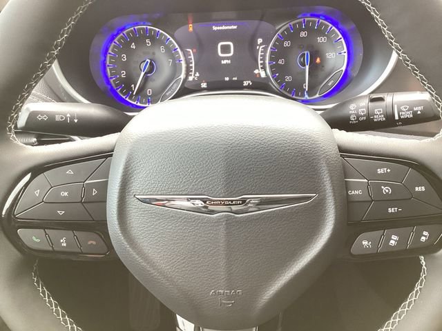 New 2026 Chrysler Pacifica Select w/ S Appearance Package image 13