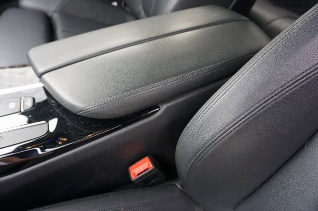 Used 2018 BMW 530e xDrive w/ Premium Package 2 image 21