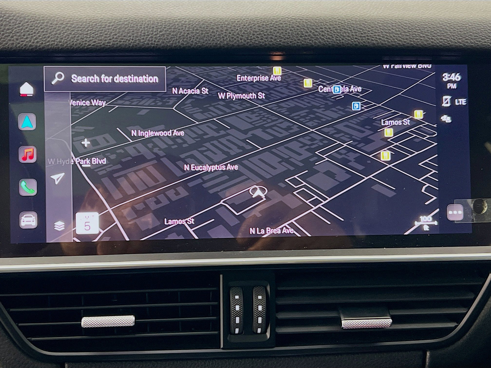 Used 2023 Porsche Cayenne Platinum Edition image 13