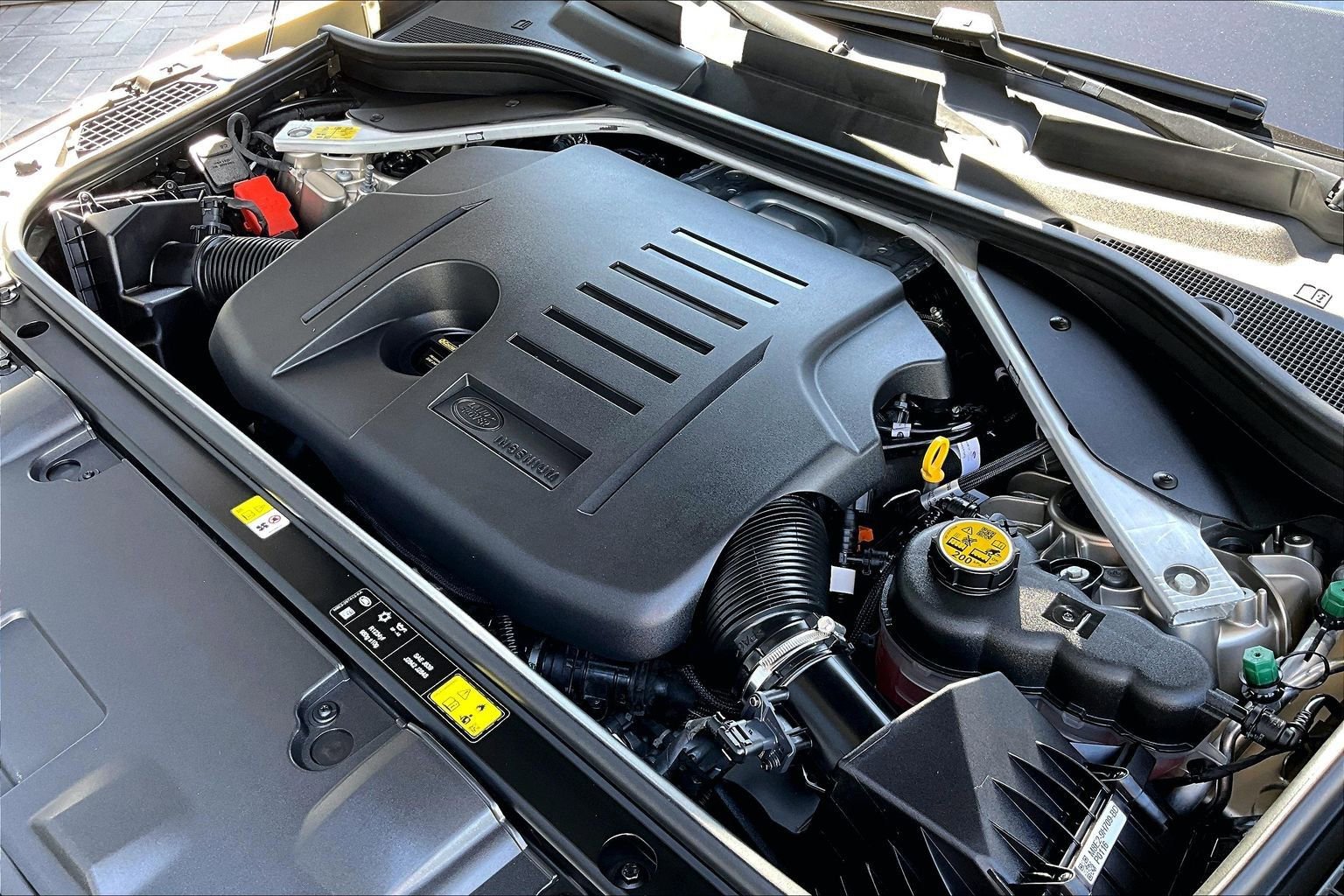 Certified 2023 Land Rover Range Rover SE AWD/4WD image 31