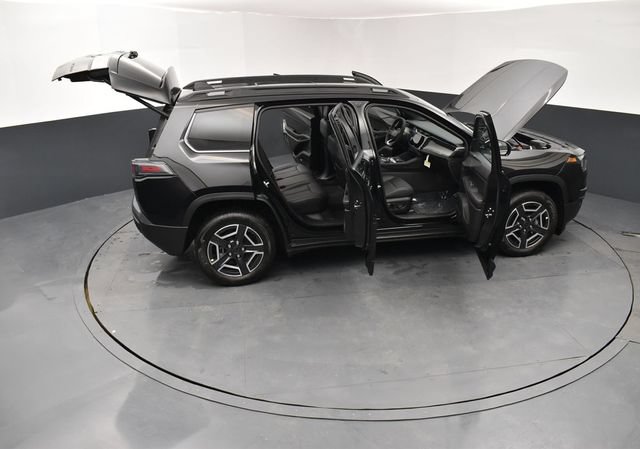 New 2026 Jeep Cherokee Limited AWD/4WD image 30