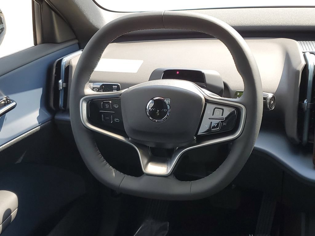 New 2025 Volvo EX30 Plus w/ Protection Package Premier AWD/4WD image 7