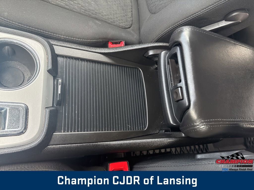 Used 2011 GMC Acadia SLE image 34