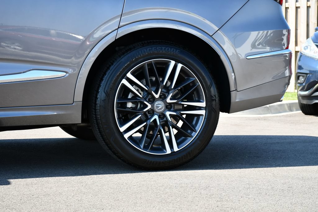Certified 2026 Acura MDX w/ Advance Package AWD/4WD image 11