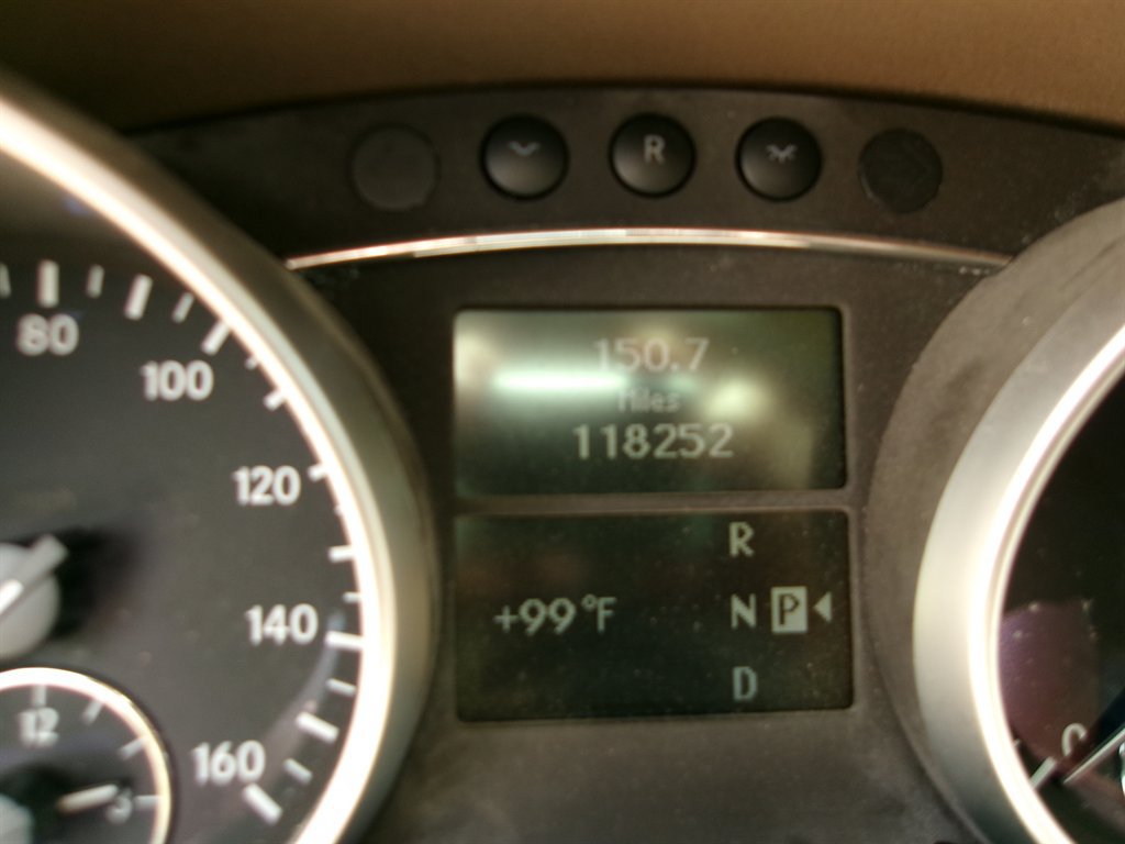Used 2010 Mercedes-Benz ML 350 4MATIC image 31
