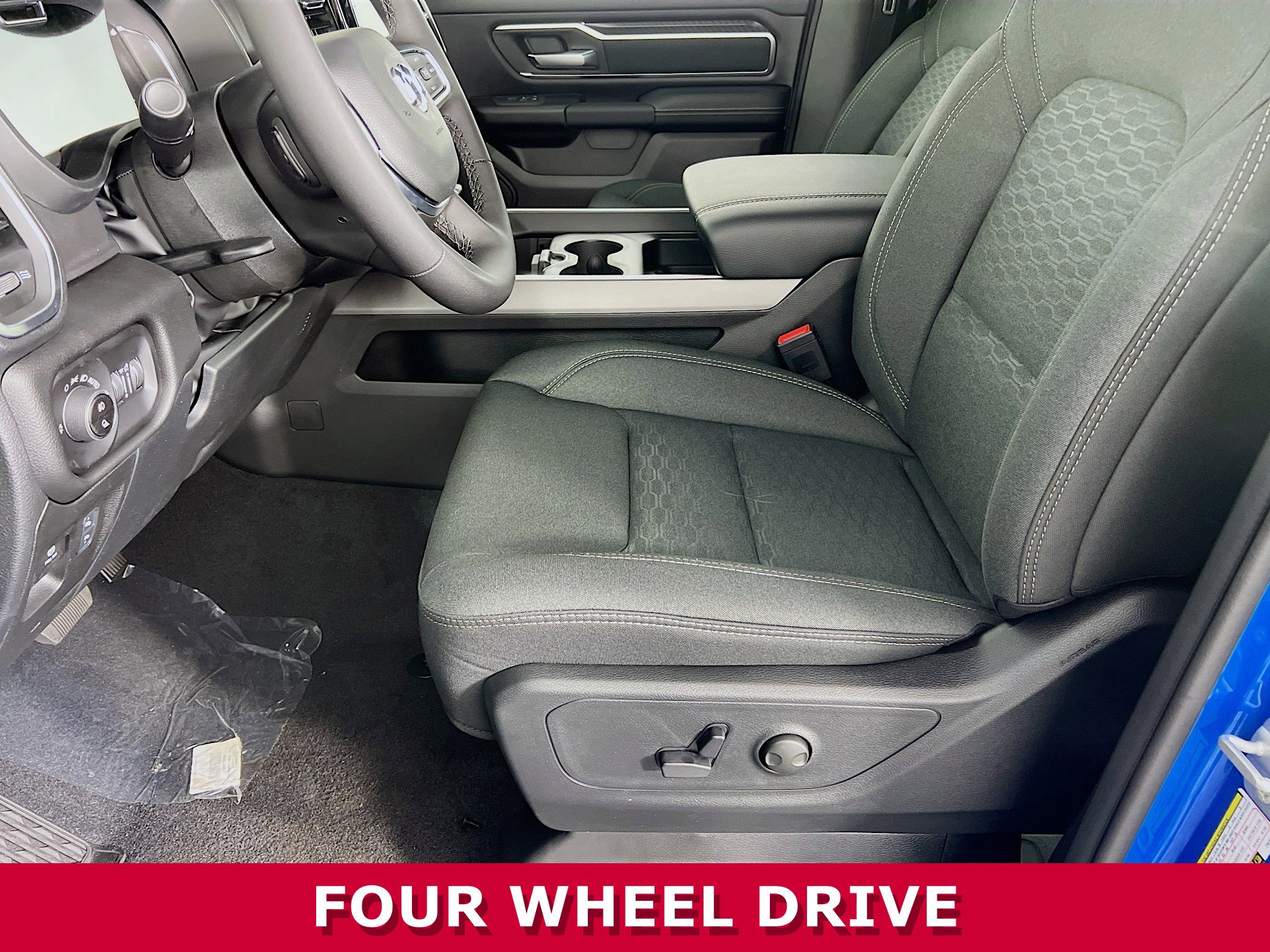 Used 2026 RAM 1500 Big Horn AWD/4WD image 3