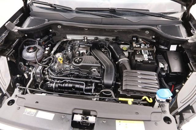 Certified 2023 Volkswagen Taos SE w/ Panoramic Sunroof Package image 27