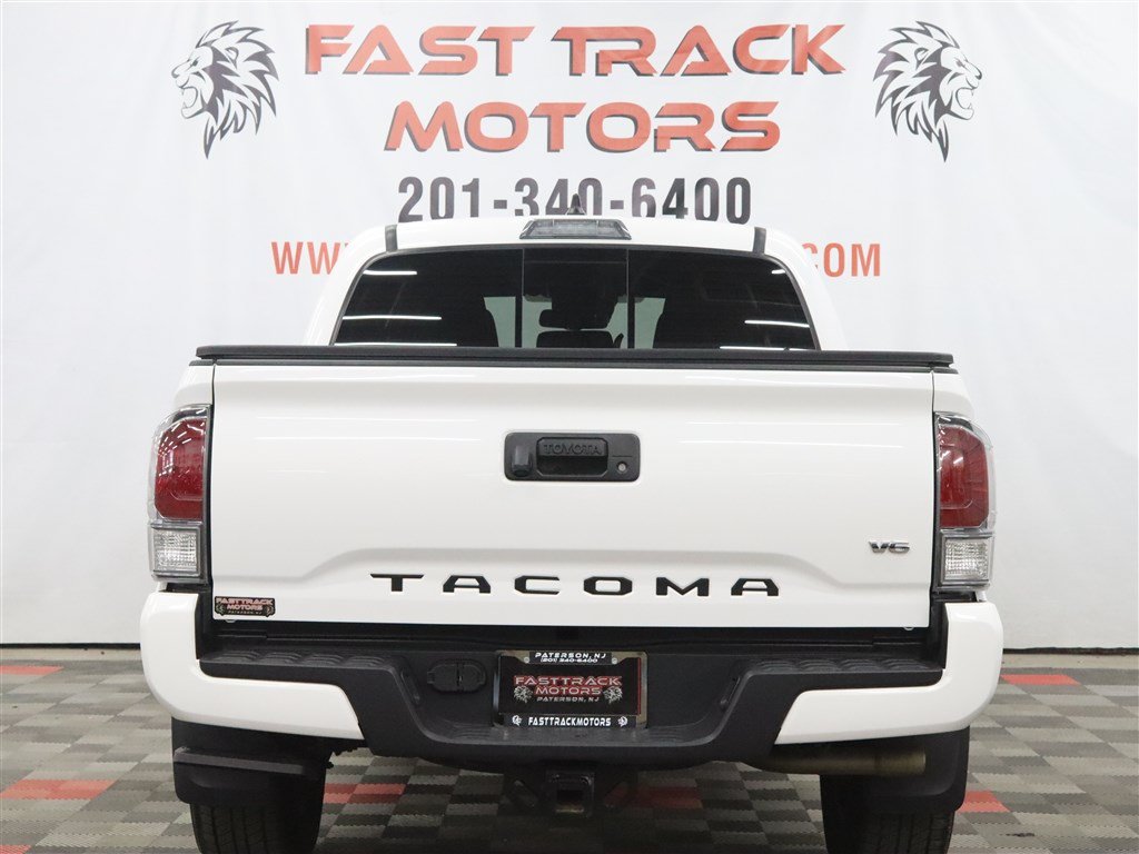 Used 2023 Toyota Tacoma TRD Sport AWD/4WD image 5
