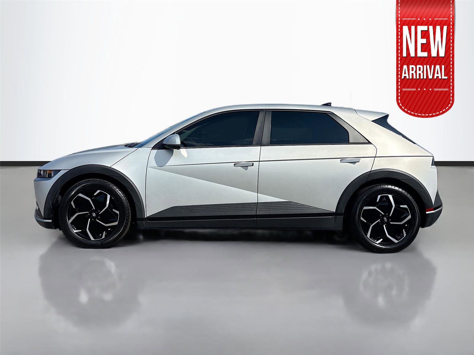 Used 2023 Hyundai Ioniq 5 SEL image 4