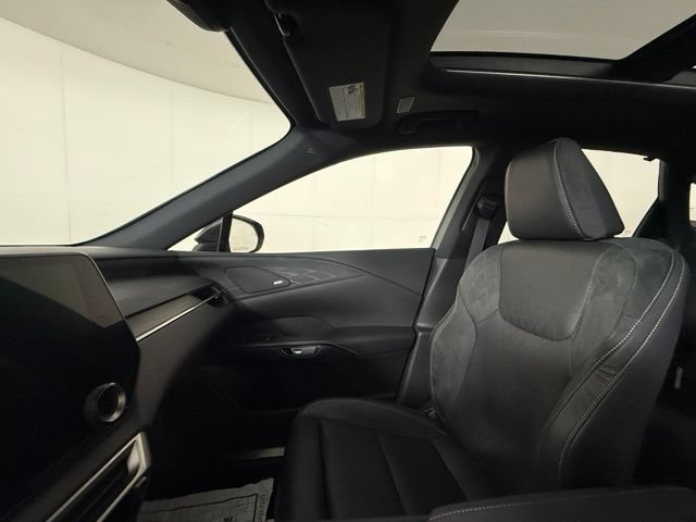 Used 2023 Lexus RX 350 AWD w/ Accessory Package image 18