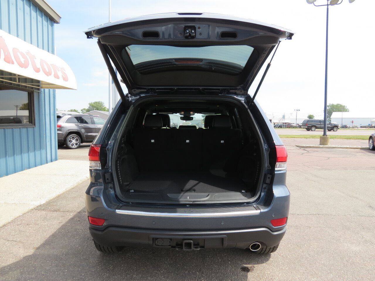 Used 2020 Jeep Grand Cherokee Limited w/ Trailer Tow Group IV AWD/4WD image 27