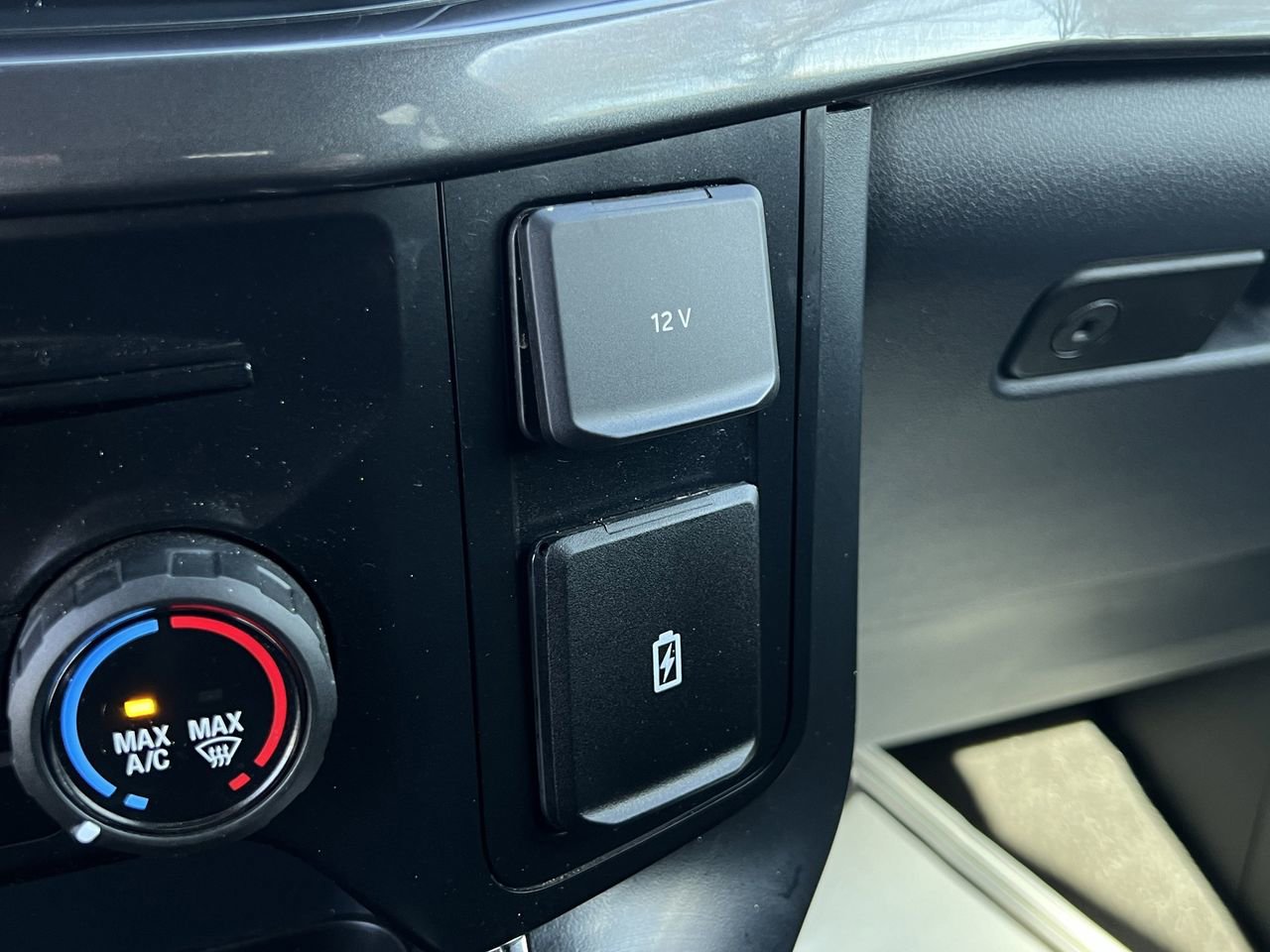 Used 2024 Ford F150 STX image 21