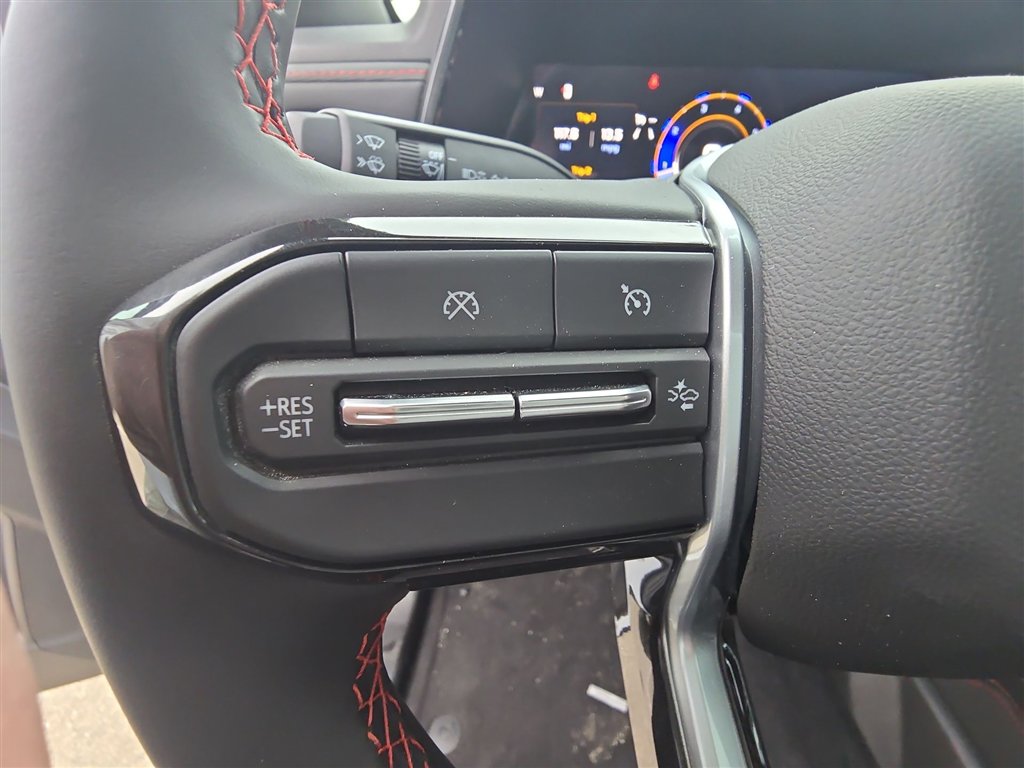 New 2025 Chevrolet Colorado Z71 image 34