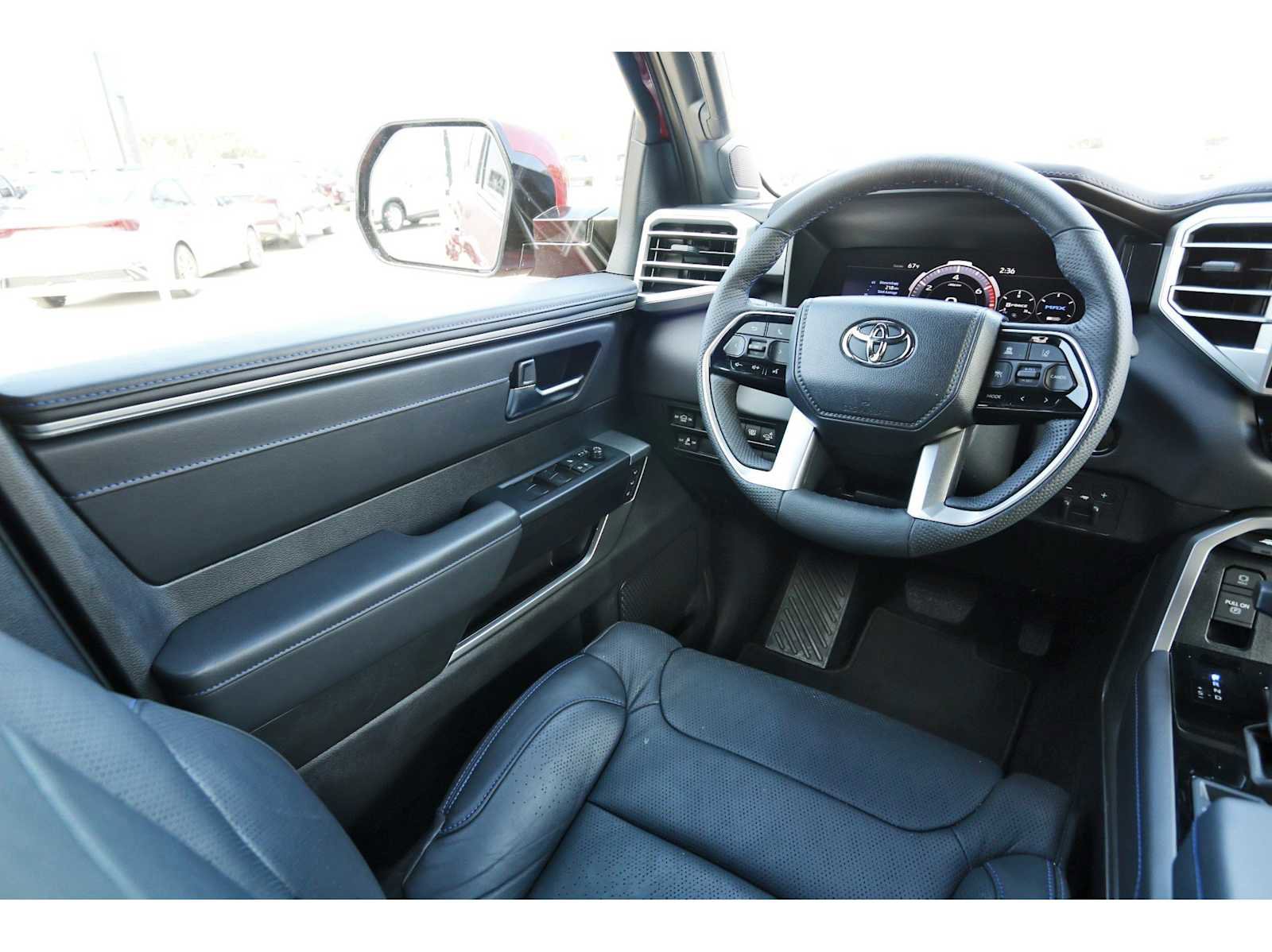Used 2025 Toyota Sequoia Platinum image 6