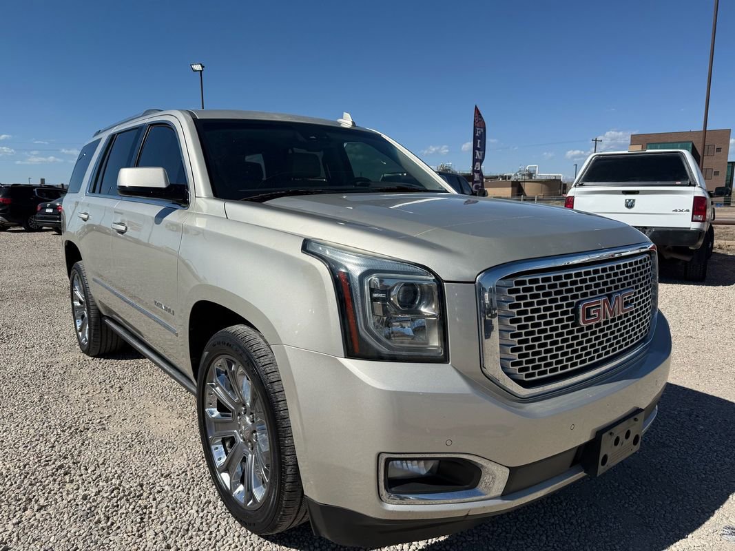 Used 2015 GMC Yukon Denali w/ Premium Package image 2