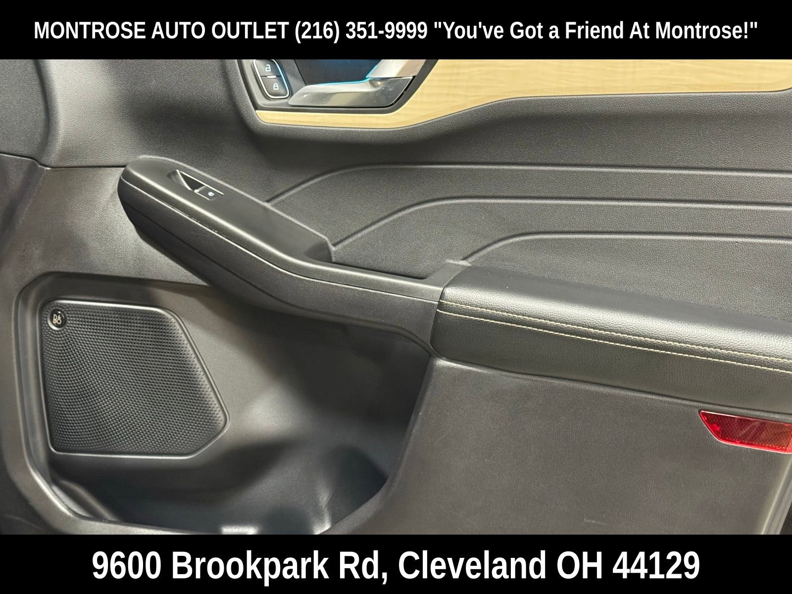 Used 2022 Ford Escape Titanium w/ Titanium Premium Package image 46