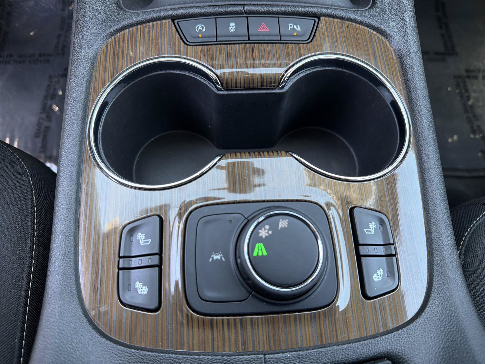 Used 2023 GMC Acadia SLE w/ Driver Convenience Package FWD image 12