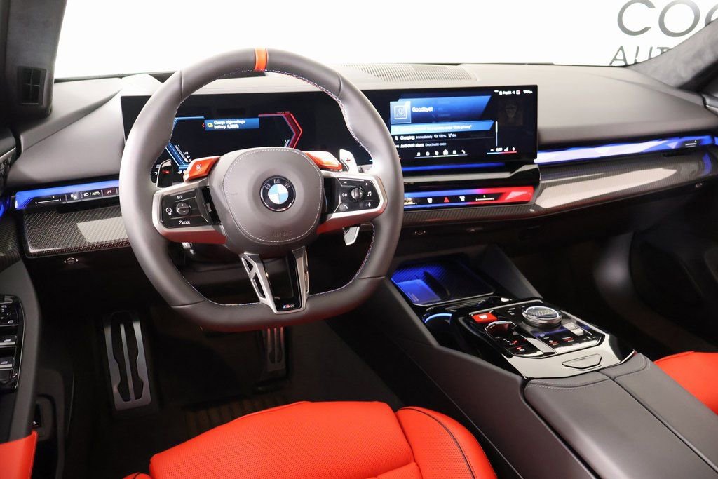 New 2026 BMW M5 Touring image 2