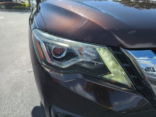 Certified 2019 Nissan Pathfinder SL w/ SL Premium Package FWD image 17