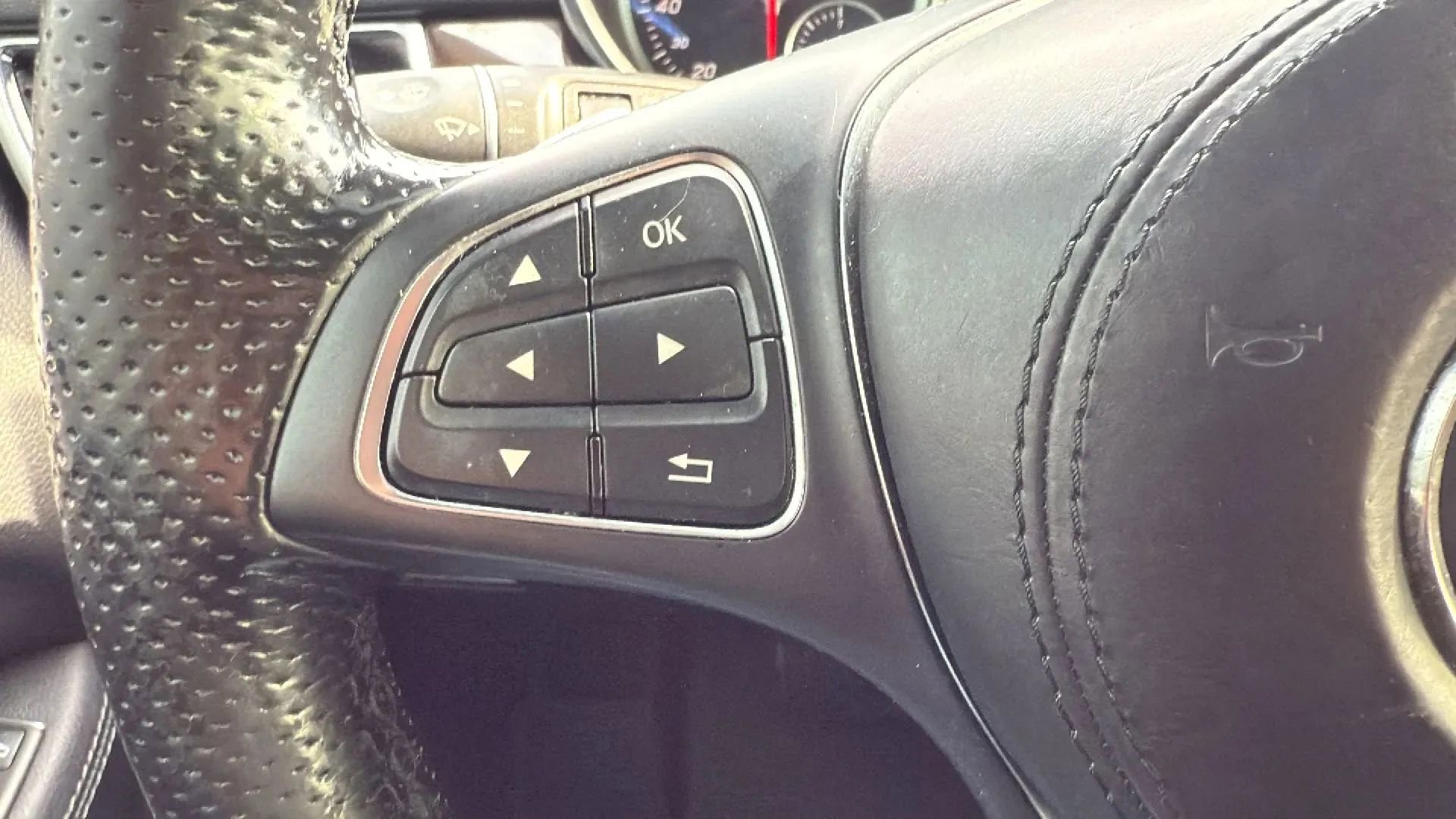 Used 2017 Mercedes-Benz GLS 450 4MATIC image 12